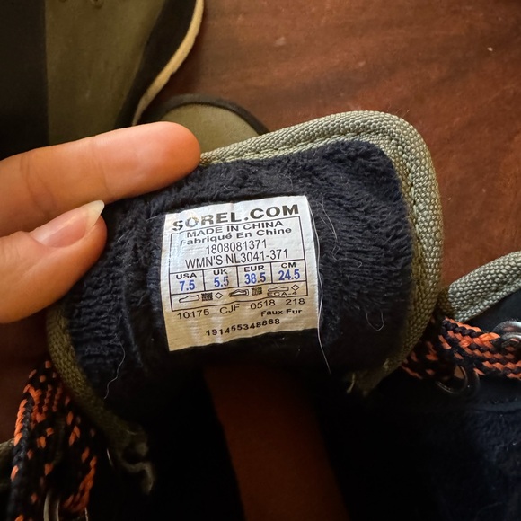 *WINTER BOOTS* Sorel explorer 1954 boots - Picture 5 of 6